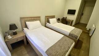 Отель Nizami Street Hotel Баку Просторный двухместный номер с 2 отдельными кроватями-2